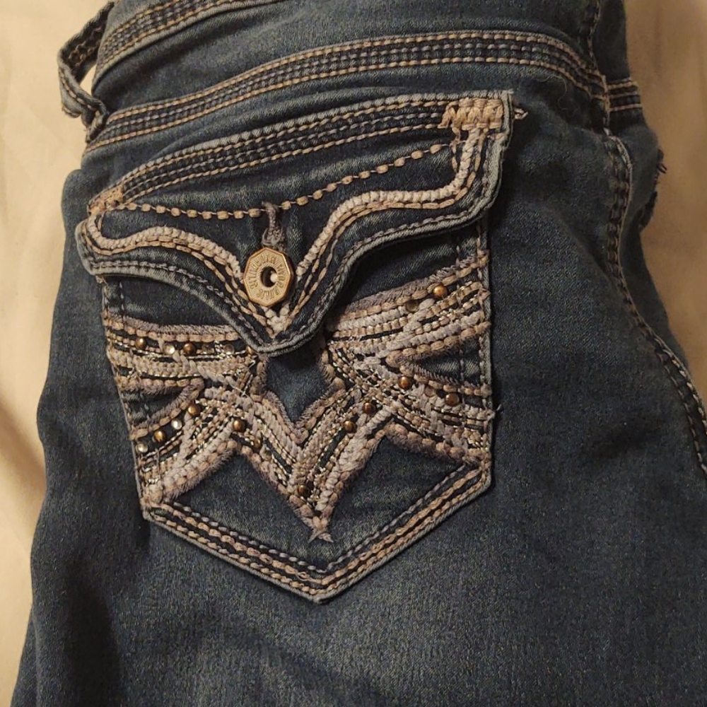 Capris - Picture 2 of 3